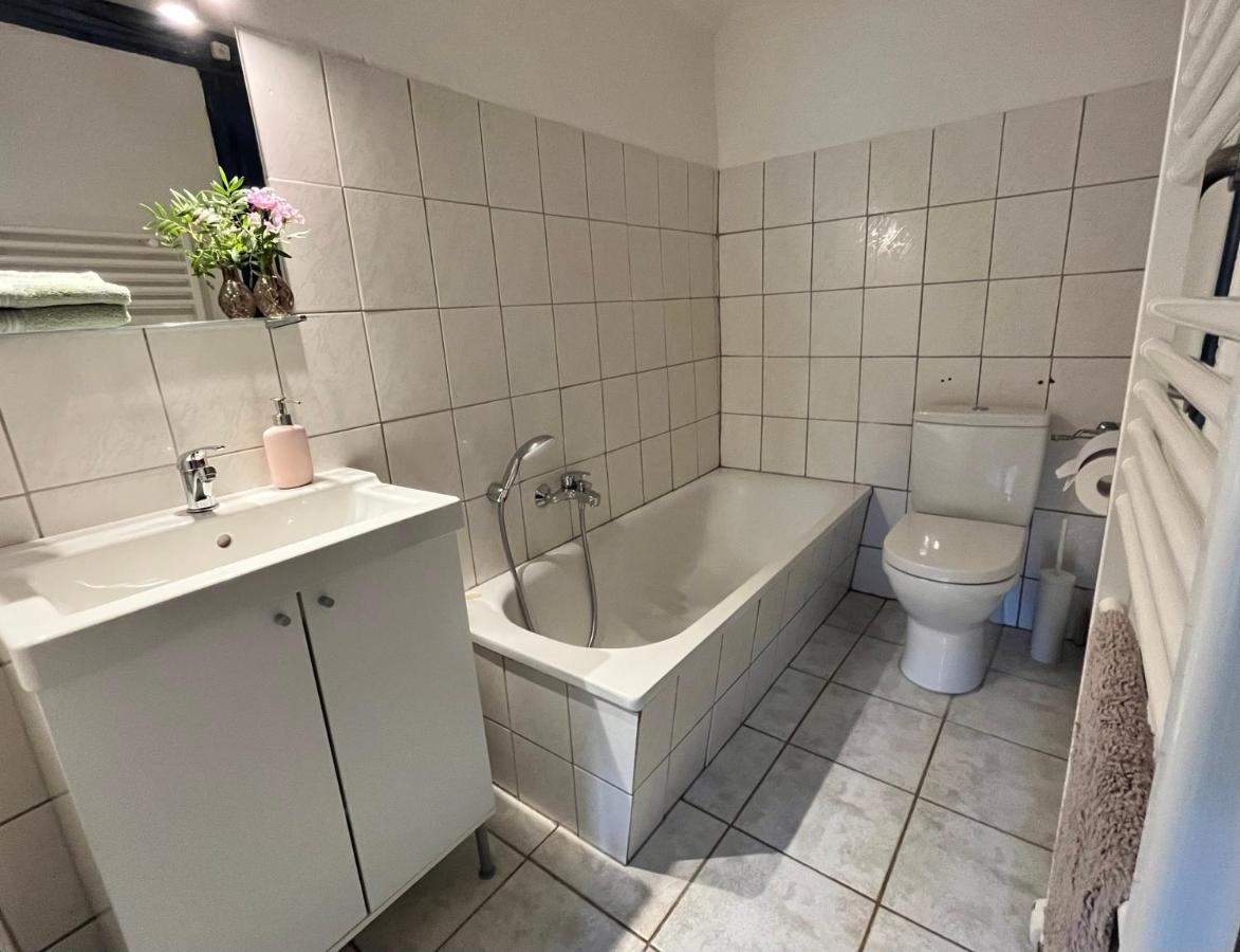 Reetscheune Kruezen Kruzen Buitenkant foto